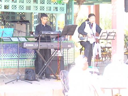 J'aime la musique et mon piano c ma vie